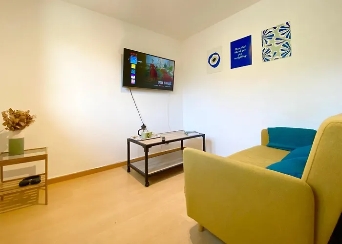 Le Coin Cosy Des 4 Tetes - Balcon - Netflix